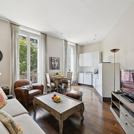 Champs-Elysees & Arc De Triomphe - Cityapartmentstay Париж Экстерьер фото