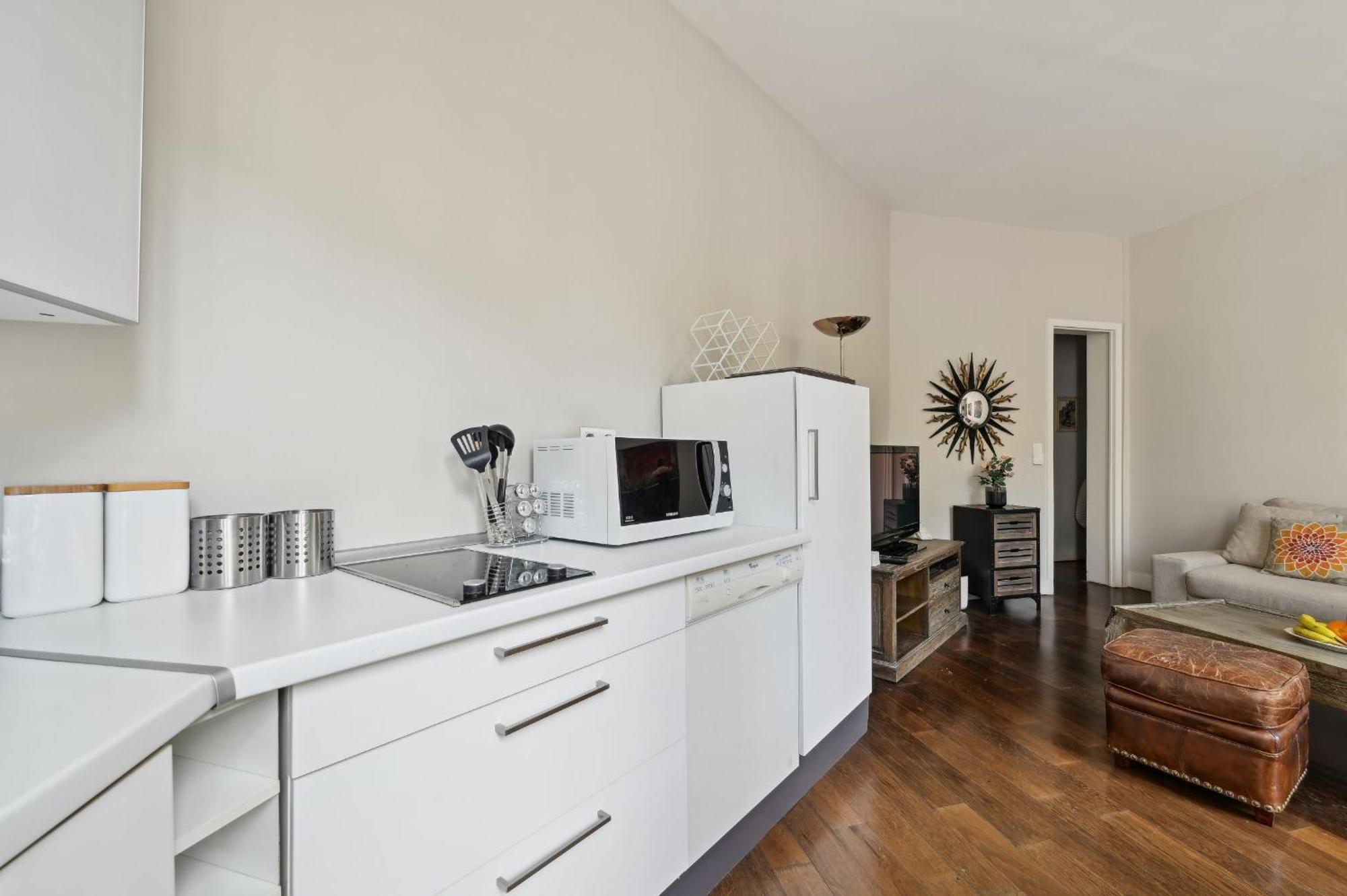 Champs-Elysees & Arc De Triomphe - Cityapartmentstay Париж Экстерьер фото